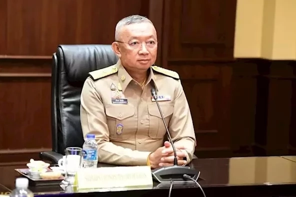 พล.ต.อ.เพิ่มพูน ชิดชอบ 