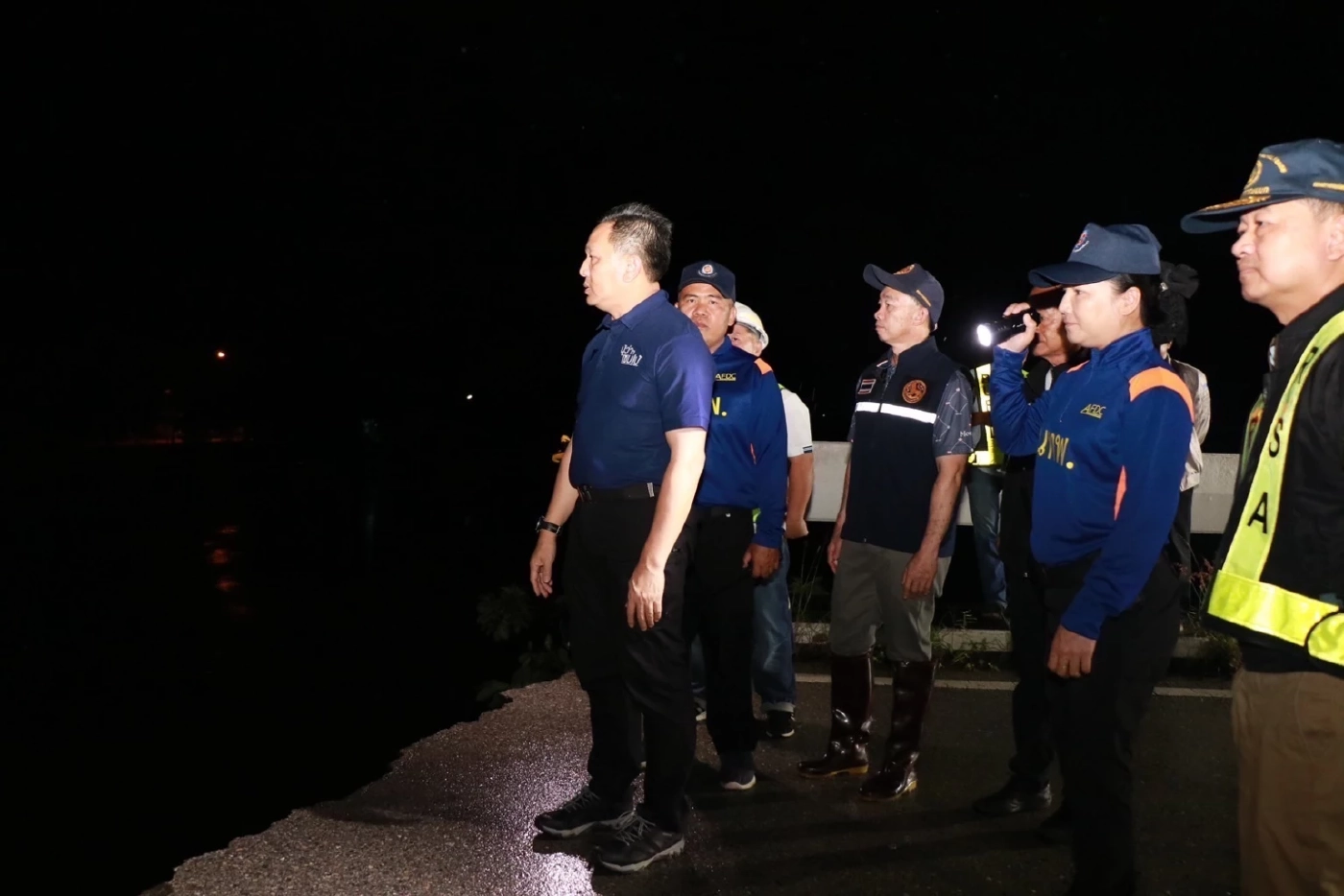 โยธาฯ วางแผนซ่อมสะพานข้ามแม่น้ำปิง ที่ถูกกระแสน้ำพัดขาด คาดใช้เวลา 1 ปี