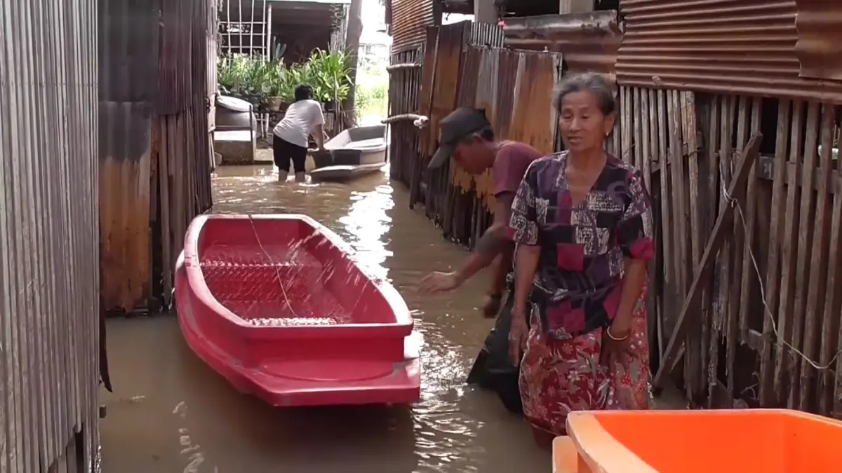 “แม่น้ำน้อย” ทะลักท่วมชุมชน ต.บางจัก ชาวบ้านเบื่อปัญหาซ้ำซาก
