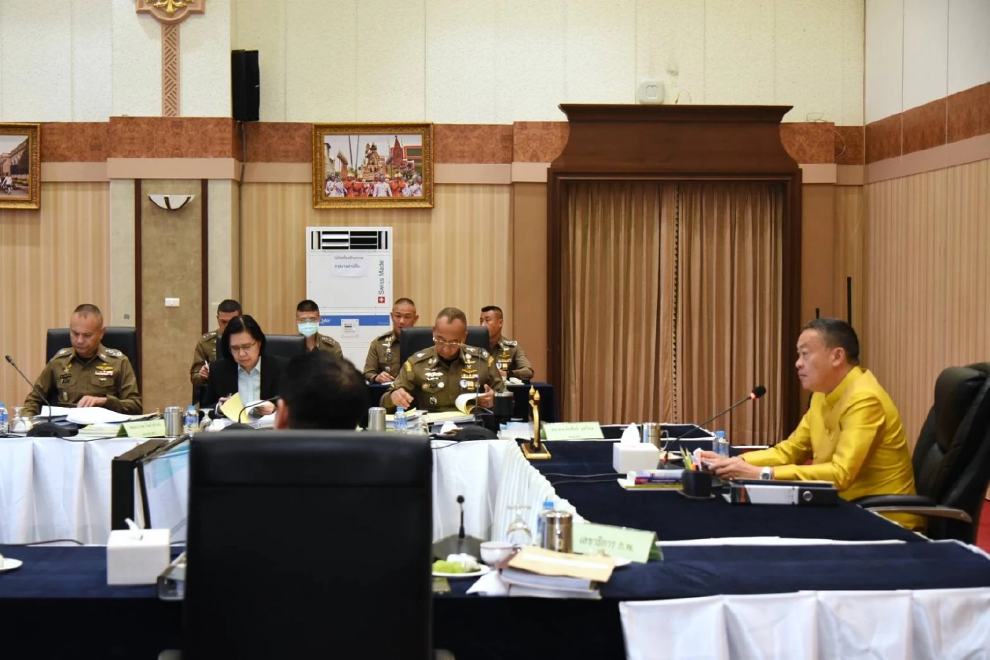 นายกฯ ประชุม ก.ตร.แต่งตั้งโยกย้ายนายพลตำรวจ 24 ตำแหน่ง