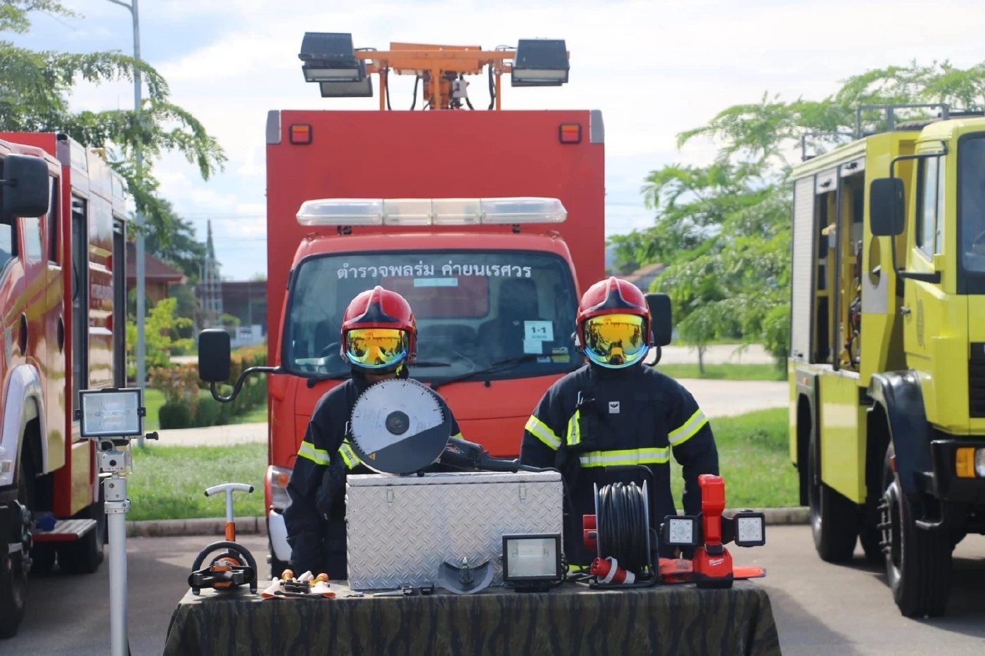 ผบ.ตร.ตรวจเยี่ยม-ให้กำลังใจ "ตำรวจพลร่ม ค่ายนเรศวร"