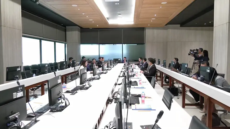 ประชุมร่วมฝ่ายค้านนัดแรก