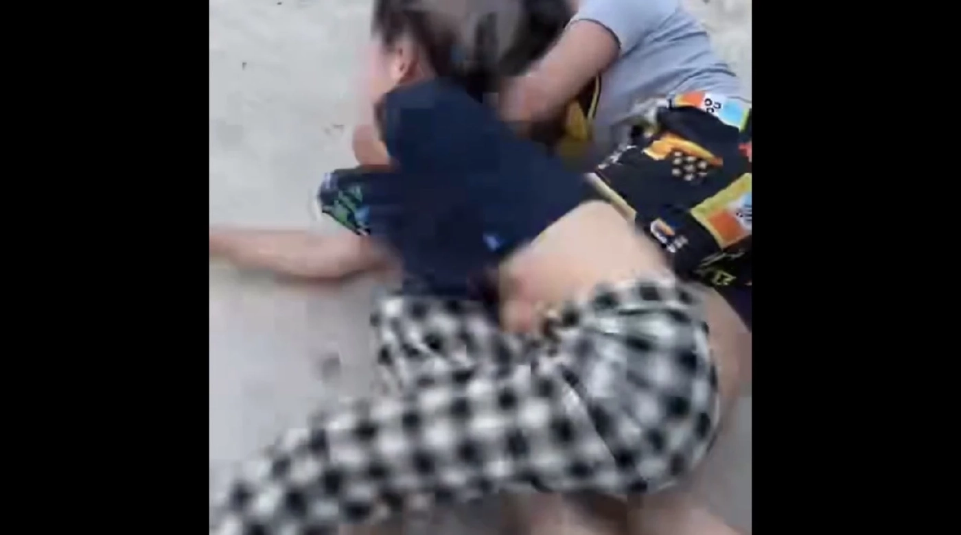 2 สาววัยรุ่น เดือด นัดปะฉะดะ ตบกัน เปิดก่อนได้ปูด ของจริง#บางเลนเดือดอีกแล้ว