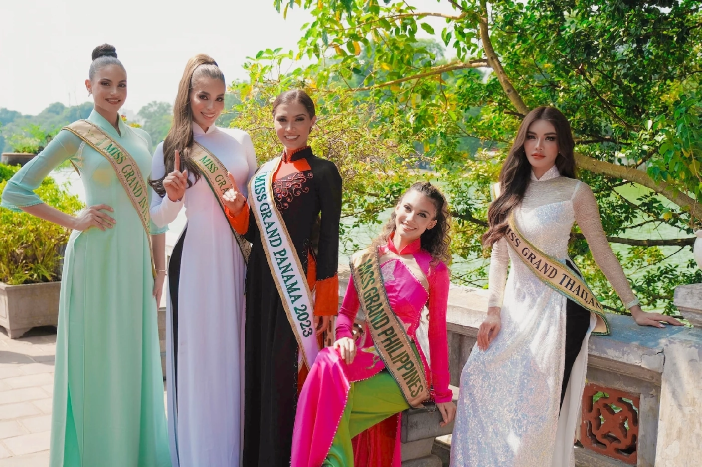 อุ้ม ทวีพร ถึงเวียดนามเรียบร้อย พร้อมตะลุยกิจกรรมแบบจัดเต็ม