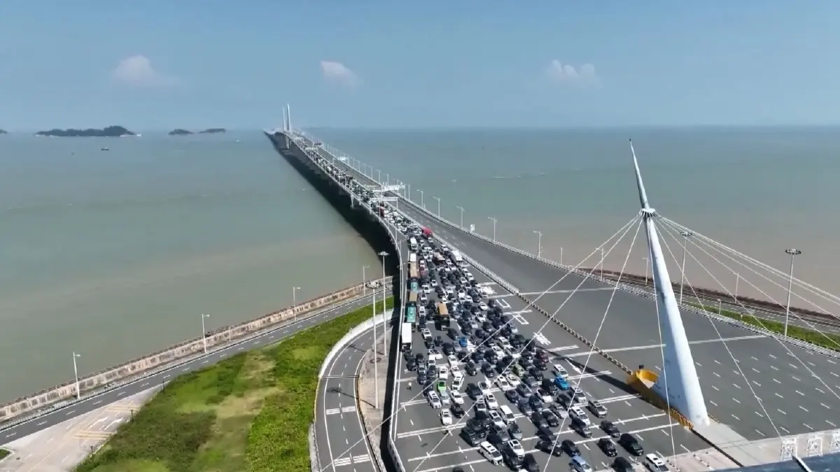 ครบรอบ 5 ปี สะพานฮ่องกง - จูไห่ - มาเก๊า (คลิปข่าว)