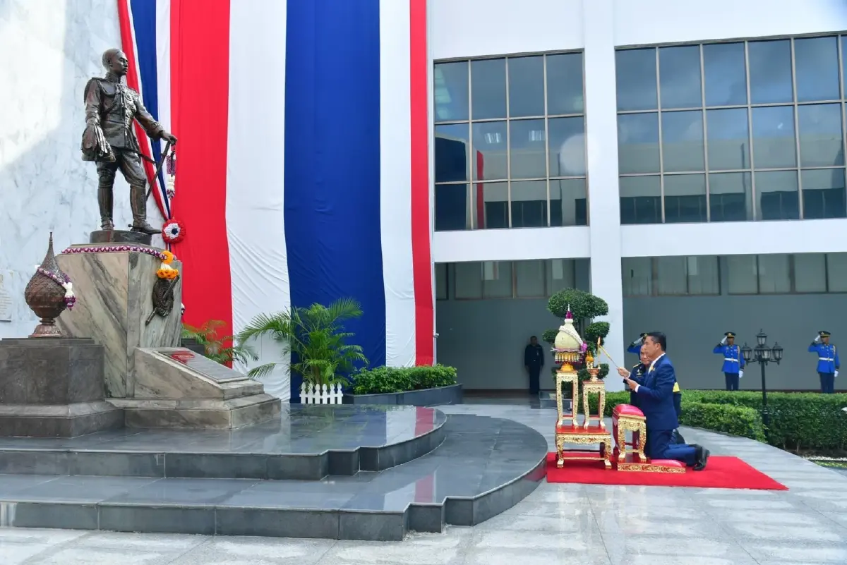 "สุทิน" เยี่ยม ทอ. พบปัญหาเครื่องบิน เตรียมปลดประจำการเพียบ