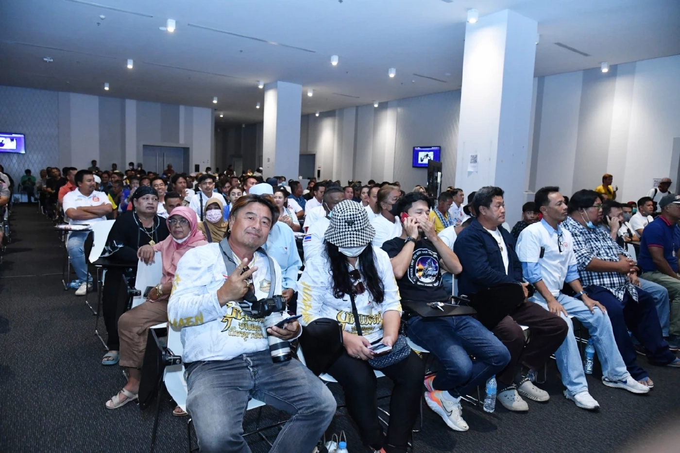 "พิเชษฐ์" เรียกเสียงฮือฮา! กลางวงถก "นกกรงหัวจุก" ลั่นต้องปลดล็อกทันที!