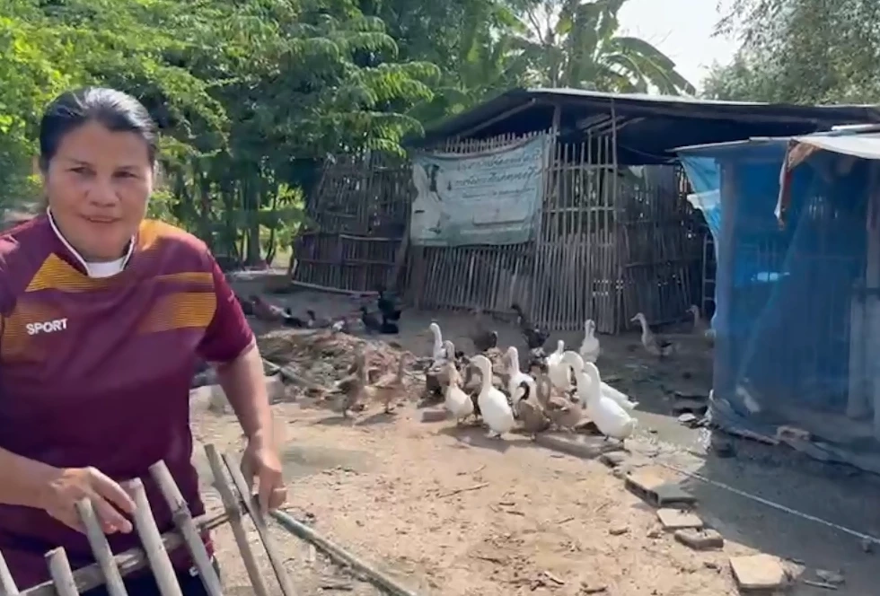 ชาวบ้านขวัญผวาเจอจะจะ "กระสือ" เป็นหญิงแก่ผมขาว