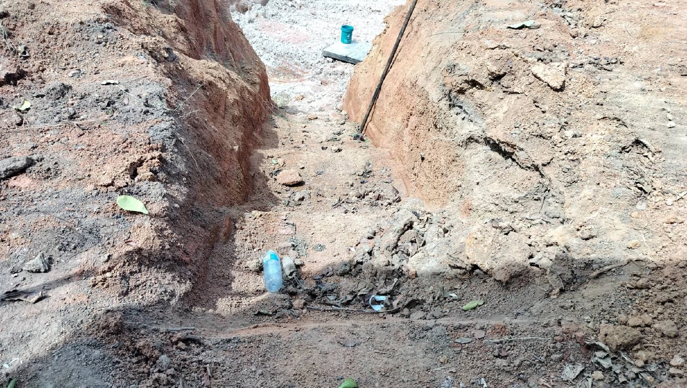 ชาวบ้าน 2 ตำบล ปราจีนฯ ค้าน DSI ฝังกลบซากหมูเถื่อน