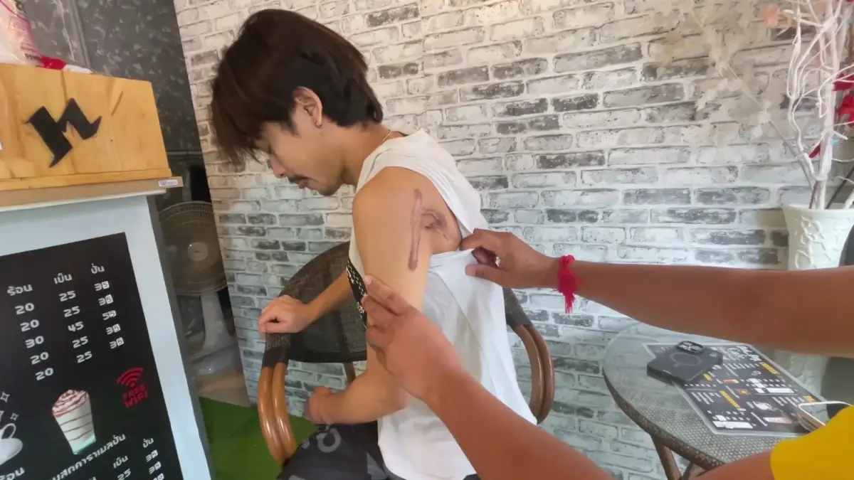 เหยื่อกราดยิงโคราช ส่งกำลังใจผู้สูญเสียเหตุพารากอน บอกชีวิตต้องเดินต่อ