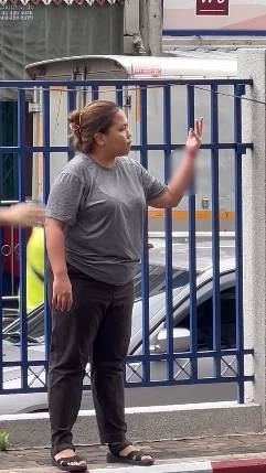 "บุ้งทะลุวัง" ร่ายสาเหตุทำไมโดนกระบองฟาดเลือดออก หลัง "หยก" ปีนรั้วศาล