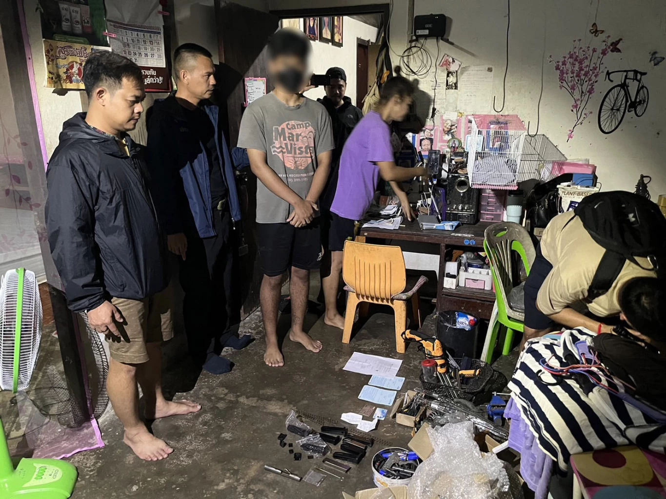 จับแล้ว พ่อค้าขายปืนออนไลน์ ให้เด็ก 14 ใช้ก่อเหตุสยามพารากอน