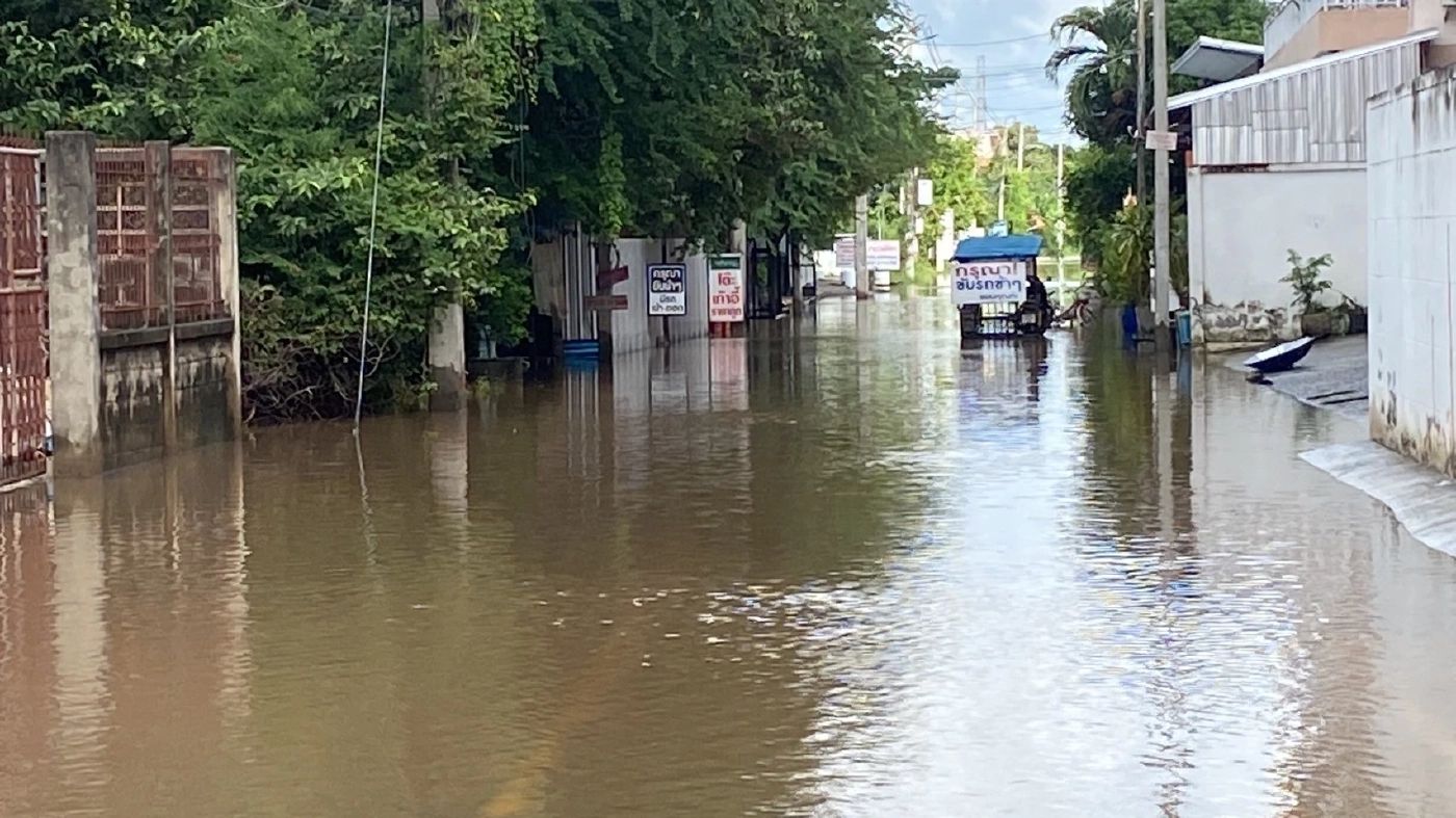 น้ำลำตะคองเอ่อท่วมโคราช อำเภอเมืองอำเภอเดียว เดือดร้อนเกือบ 1 พันครัวเรือน