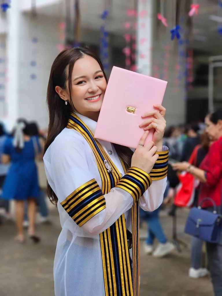 กบ ปภัสรา ปลื้ม น้องเหนือ ดิสรยา เรียนจบ แถมตามรอยเข้าวงการบันเทิง