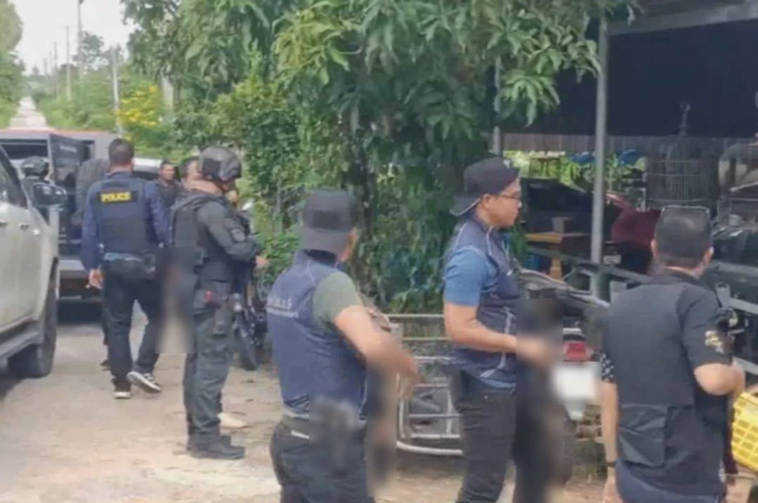 ตำรวจกระจายกำลัง ค้นเป้าหมาย 4 จุด ล่าแก๊งพา &quot;เสี่ยแป้ง นาโหนด&quot; หลบหนี