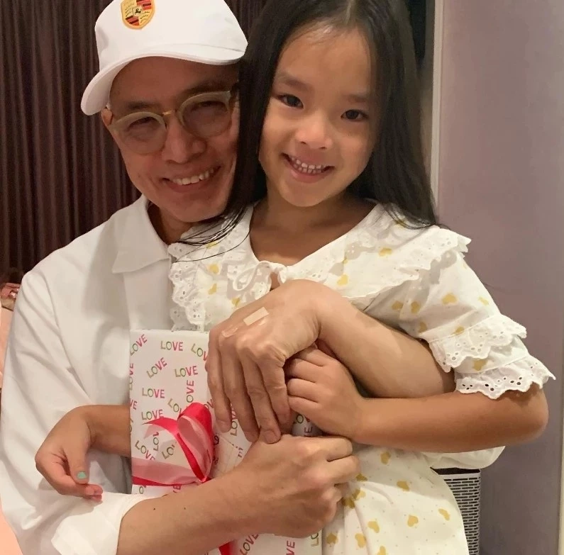 เปิดโพสต์สุดท้าย 'คุณพ่อแอฟ ทักษอร' อนุสสอนน์ ภักดิ์สุขเจริญ ก่อนเสียชีวิต