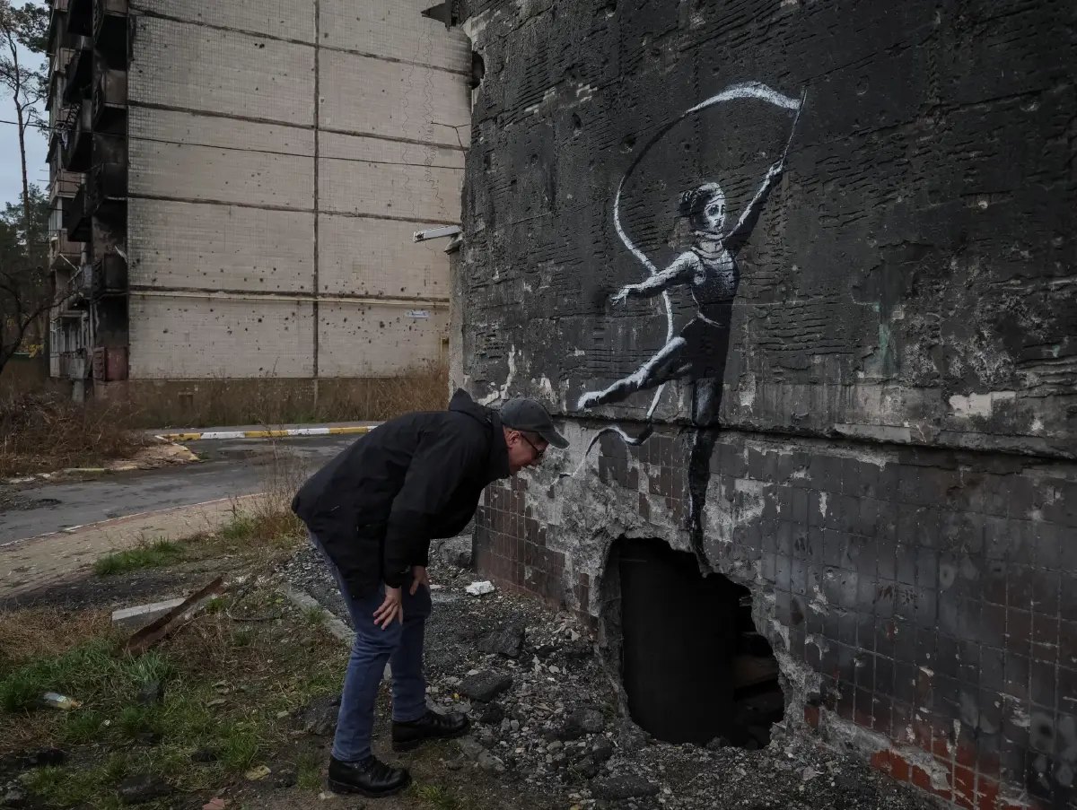 หรือว่า Banksy กราฟิตี้ดังจะเปิดหน้าแล้ว?