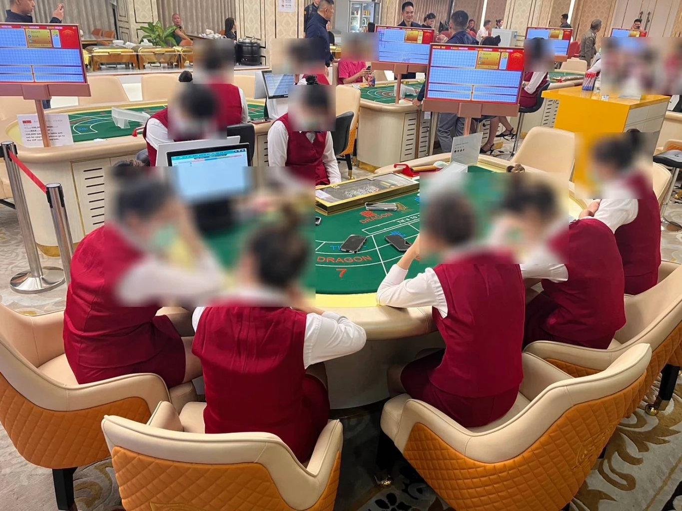 ตม.บุกจับบ่อนหรู บนโรงแรม ย่านงามวงศ์วาน จับนักพนันชาวจีนเพียบ