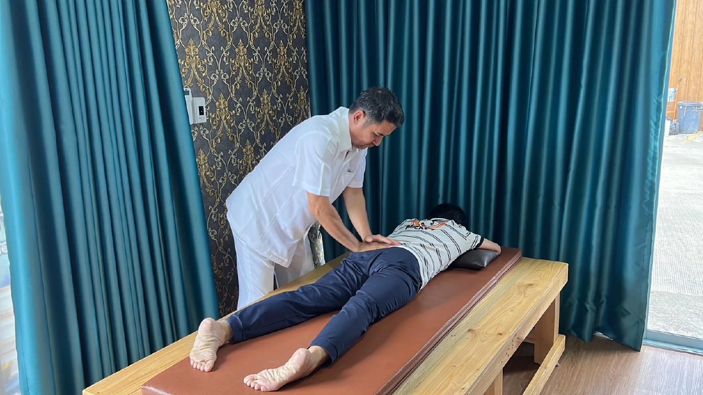 "อาจารย์เอก ฝ่ามือพลังจิต" ท้า สธ. พิสูจน์การรักษาผู้ป่วยด้วยพลังจิต