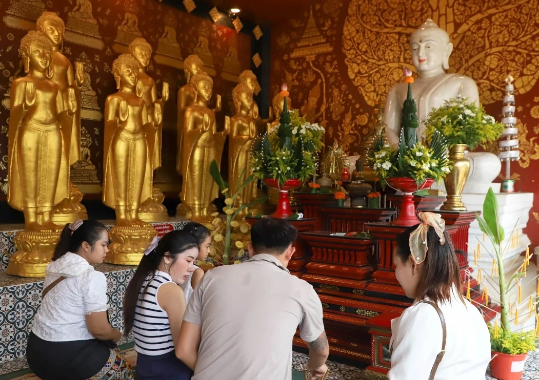 เปิดพิกัดวัดจีน-วัดลาวลุ่มน้ำโขงสายมูเตลูแห่เปิดดวงเปิดทรัพย์
