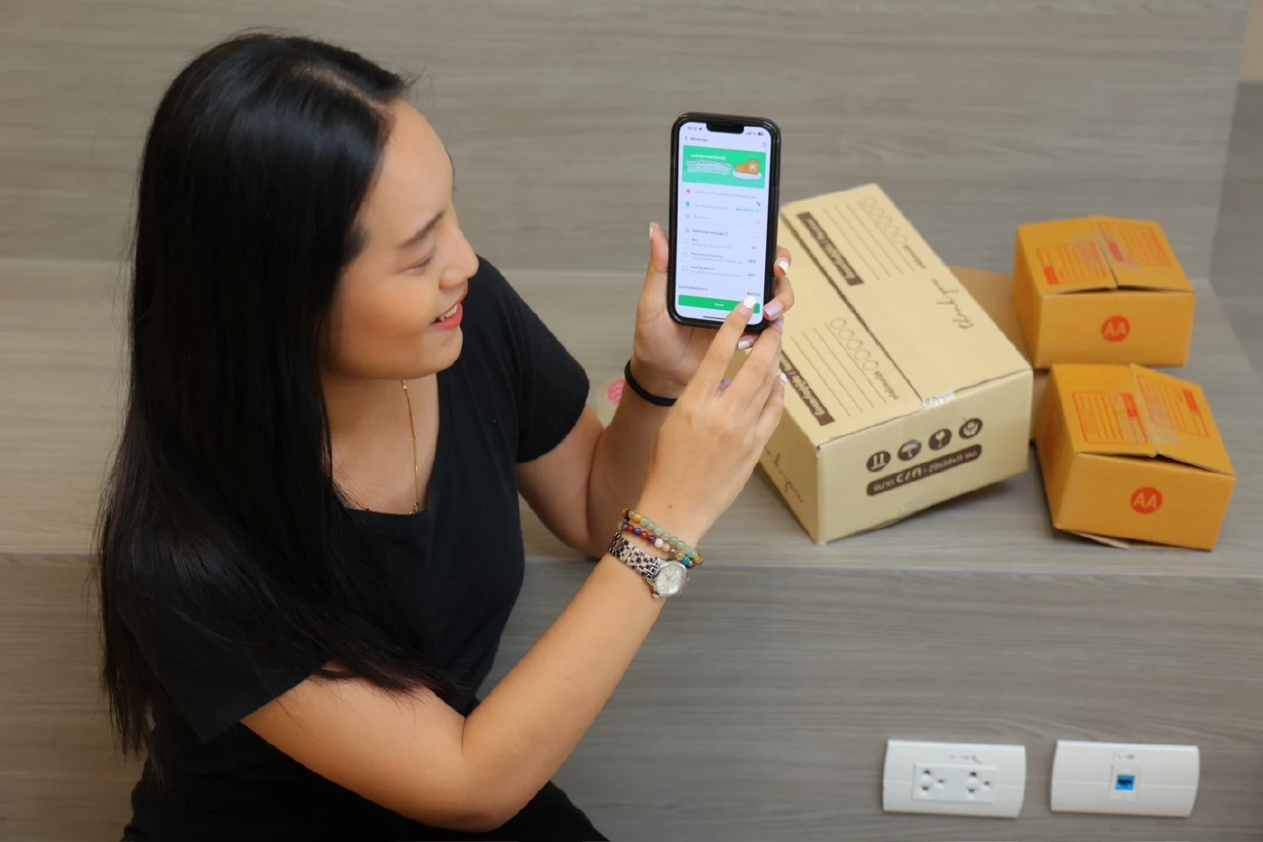 AIS หนุนพ่อค้าแม่ค้าออนไลน์ เติบโต แข็งแกร่งจากโครงข่าย ในแพ็ก Online Seller