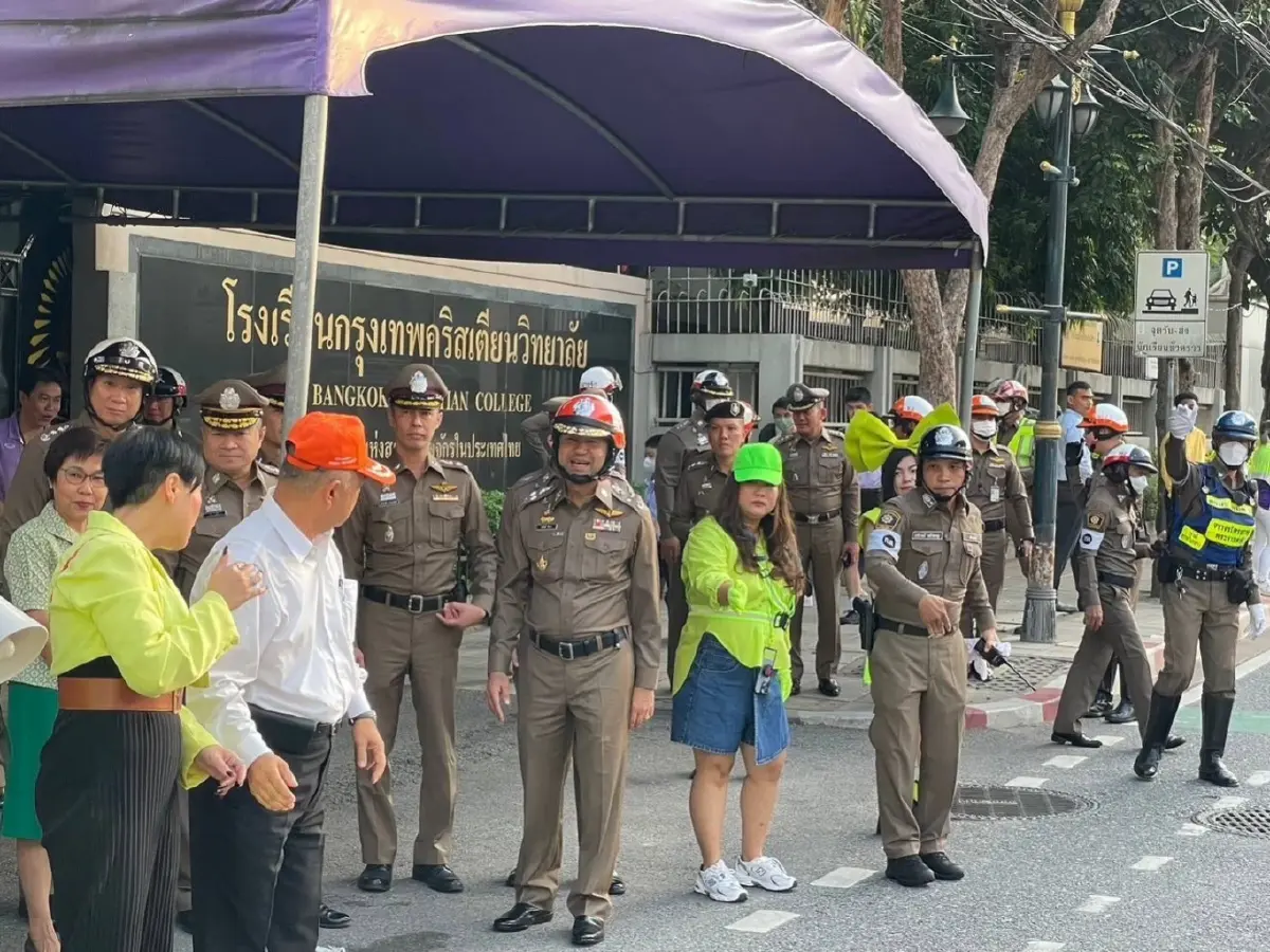 “บิ๊กโจ๊ก” ตรวจสภาพจราจร ย่านธุรกิจเมืองกรุง ย้ำแก้ปัญหาทั้งระบบ