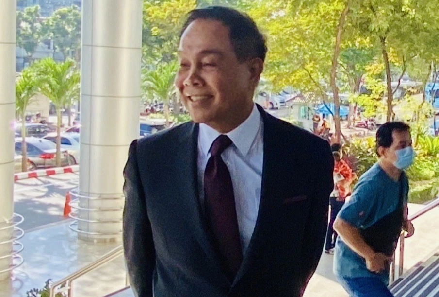 พล.ต.อ.สมยศ พุ่มพันธุ์ม่วง