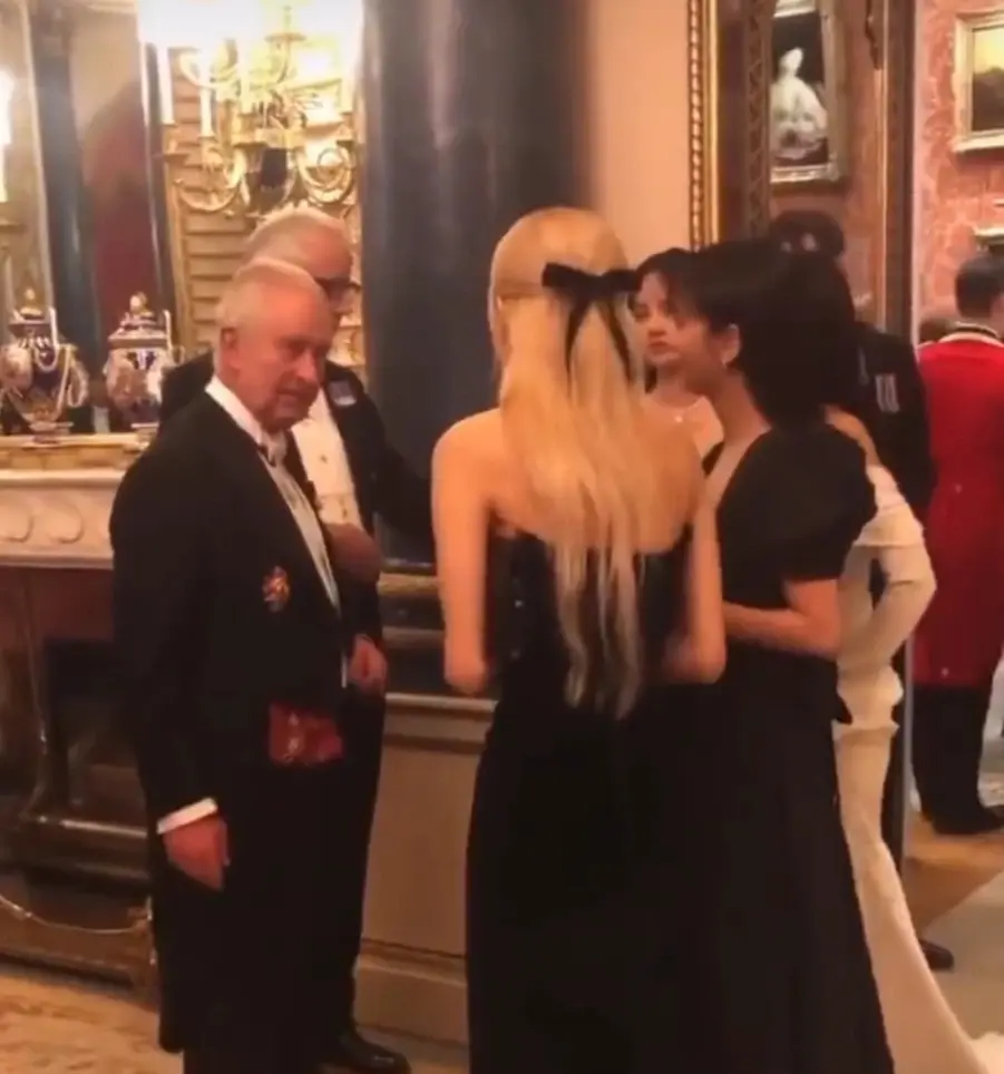 4 สาว BLACKPINK ปรากฏตัวในงานเลี้ยงสุดอลังการ The Korean State Banquet