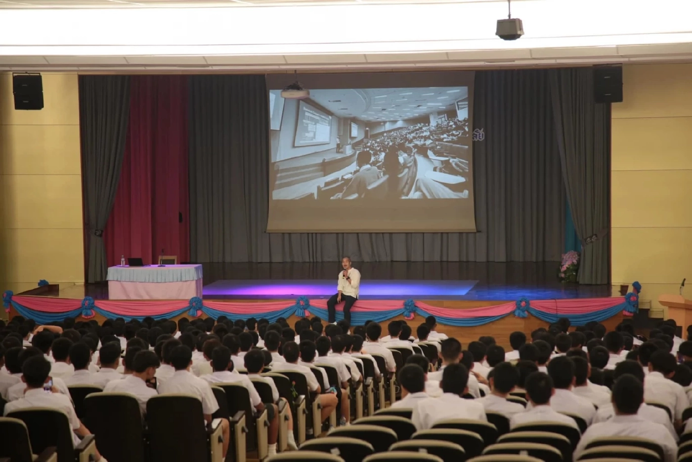 เผยภาพล่าสุด หมอกฤตไท เจ้าของเพจสู้ดิวะ หลังโพสต์แจ้ง ผมคงอยู่ได้อีกไม่นาน