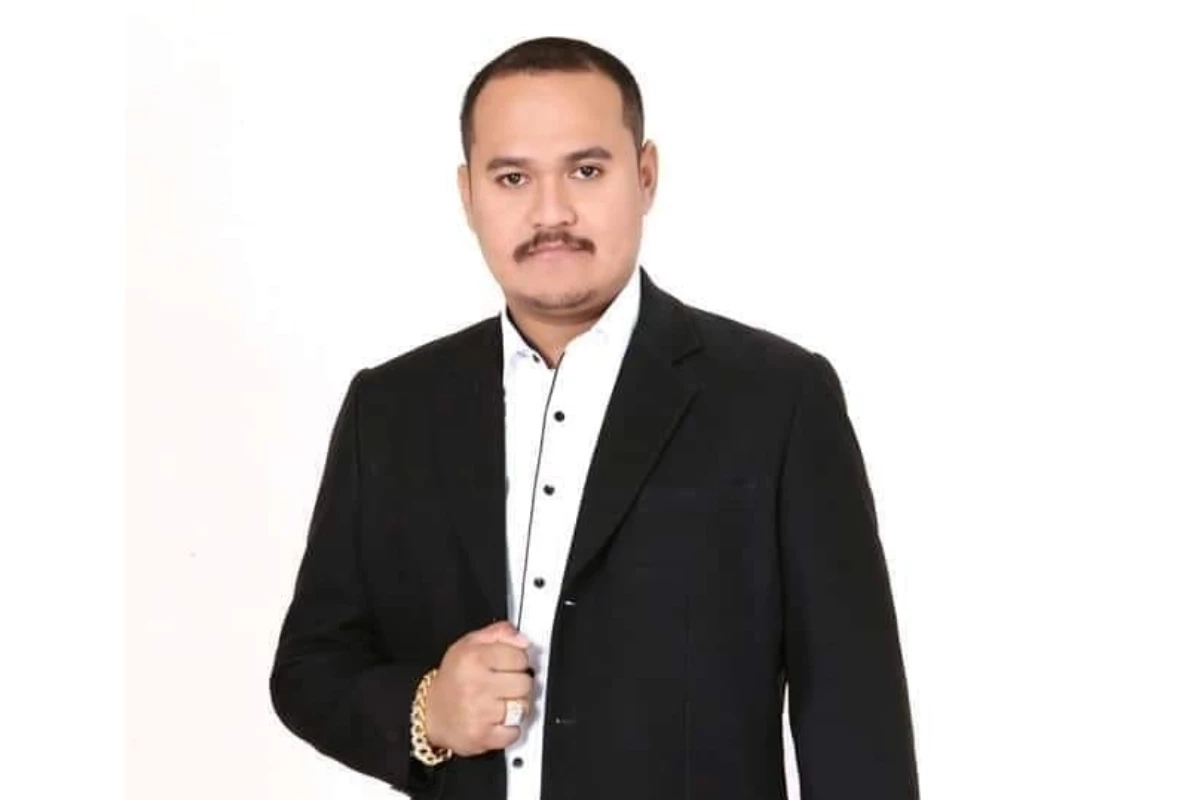 เสี่ยแป้ง นาโหนด หรือ นายเชาวลิต ทองด้วง