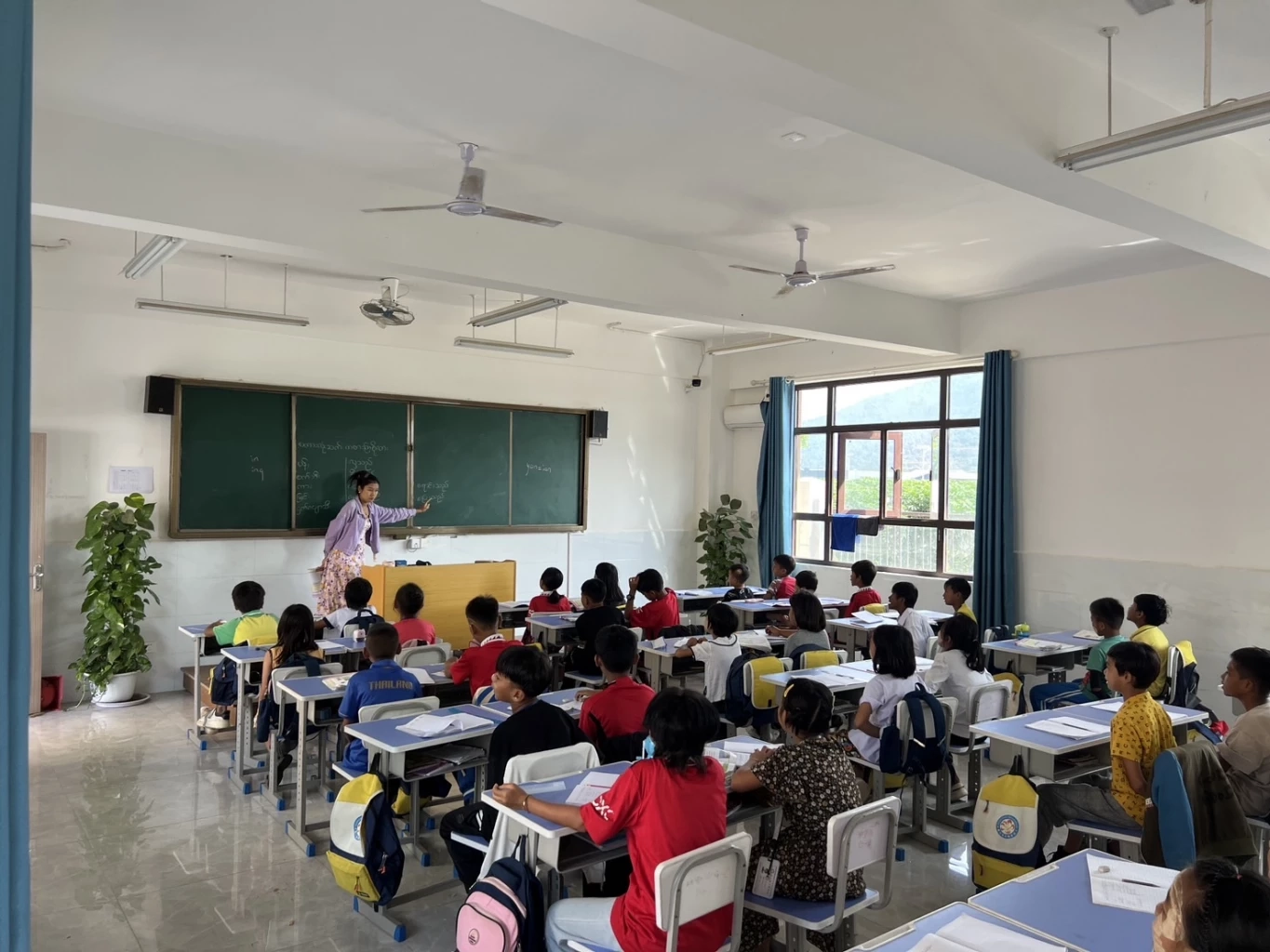 ส่องโรงเรียน3ภาษาชายขอบน้ำโขงต้านยาเสพติด