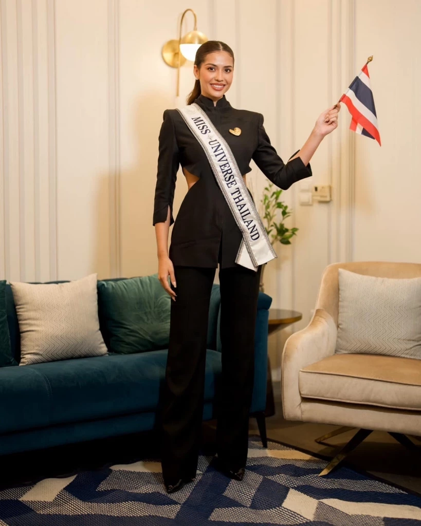 แฟนนางงามแห่ต้อนรับ “แอนโทเนีย” กลับบ้านภาพประวัติศาสตร์ในรอบ 35 ปี