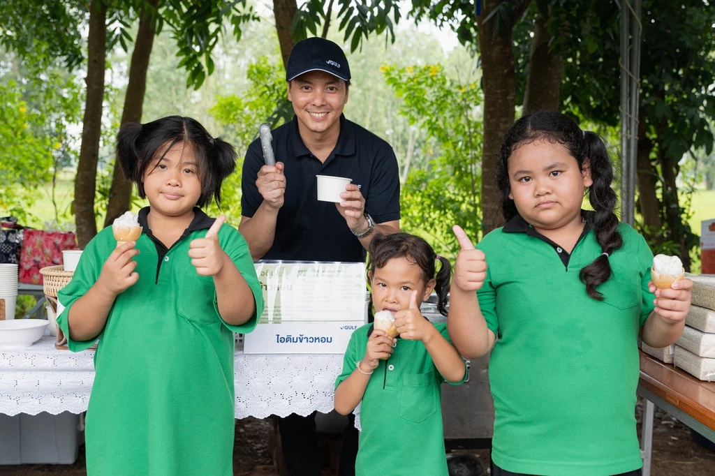 กัลฟ์ ชูศูนย์การเรียนรู้เกษตรและแปลงนาสาธิต โรงไฟฟ้าหนองแซง สู่ต้นแบบเศรษฐกิจหมุนเวียน พร้อมส่งเสริมวัฒนธรรมไทย “กัลฟ์สืบสานวิถีชาวนาไทย ร่วมใจลงแขกเกี่ยวข้าว”