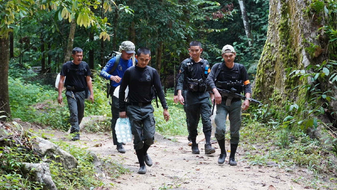 เจ้าหน้าที่ไล่ล่า &quot;เสี่ยแป้ง&quot; เทือกเขาบรรทัด