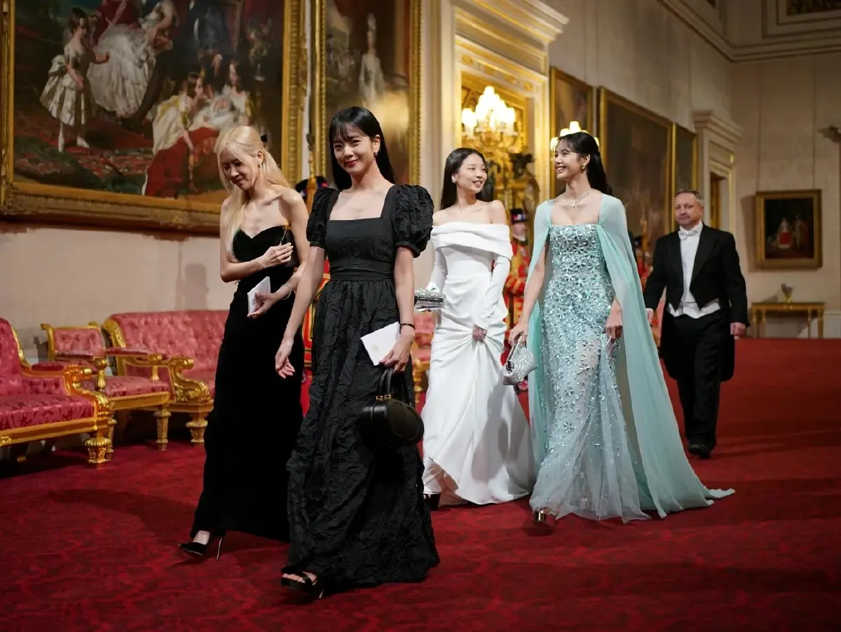 4 สาว BLACKPINK ปรากฏตัวในงานเลี้ยงสุดอลังการ The Korean State Banquet