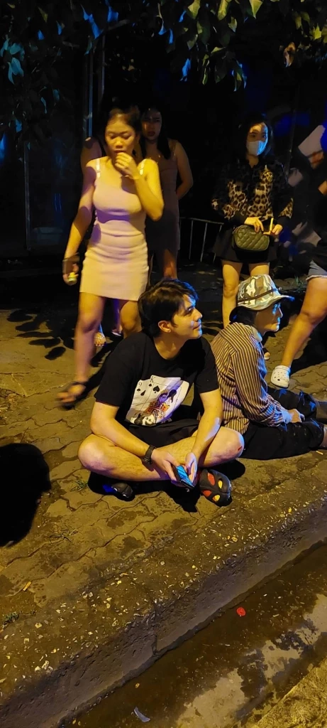 นายธนกฤต พานิชวิทย์  หรือ ว่าน ธนกฤต นักร้องนักแสดงชื่อดัง