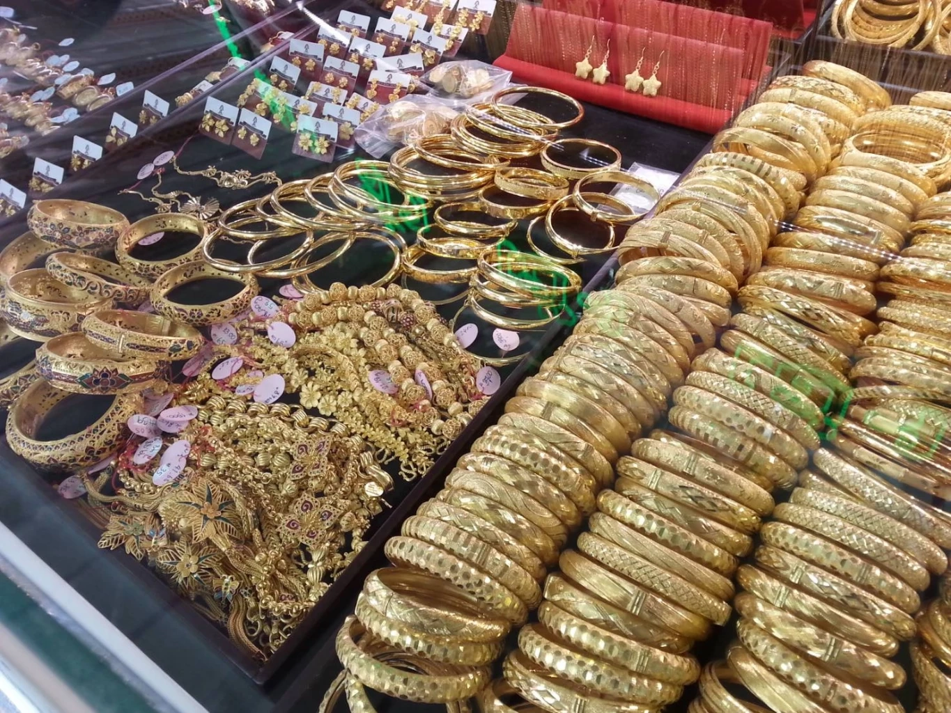 ราคาทองคำวันนี้( 30พ.ย.66) พุ่ง 150 บาท รูปพรรณทะลุ 34,250  บาท