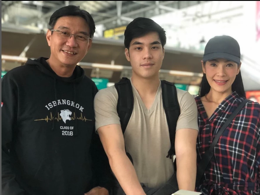 ส่องโพสต์ พี่ดู๋ สัญญา คุณากร สั้นๆ แต่ชัดเจน ผมคือนักเรียนสวนกุหลาบวิทยาลัย