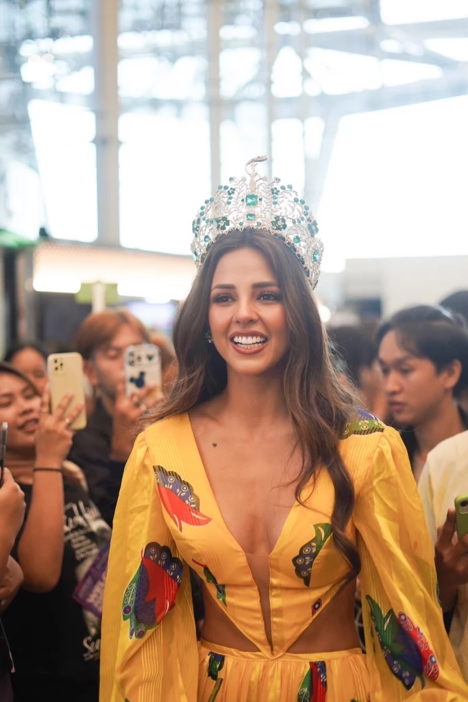 แฟนนางงามแห่ต้อนรับ ลูเซียน่า  มิสแกรนด์ อินเตอร์เนชั่นแนล 2023 ถึงไทย