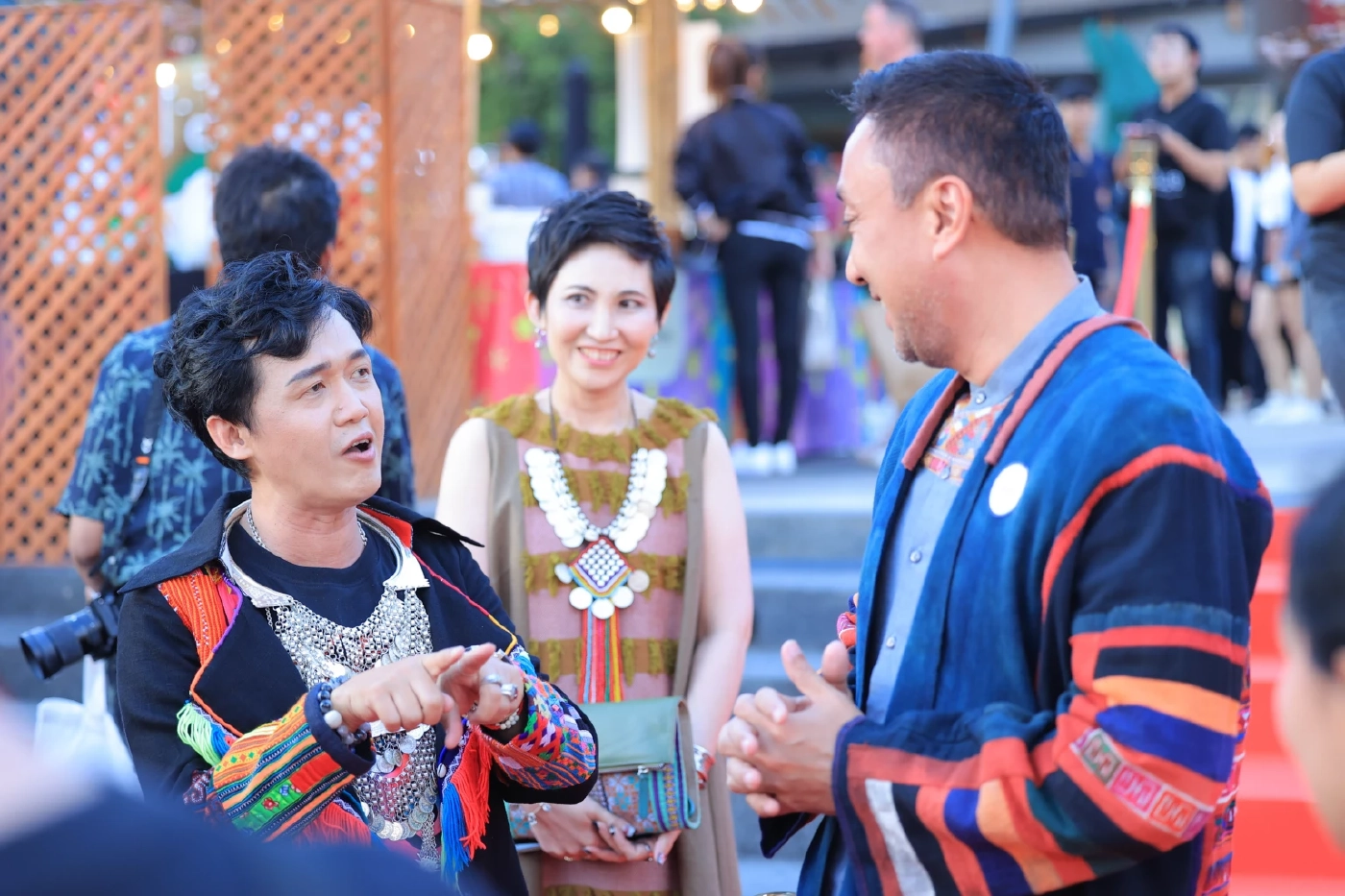 4 เรื่องมหัศจรรย์ของต้นคริสต์มาสหมอกพันวา ในเทศกาลสีสันกาสะลอง จ.เชียงราย