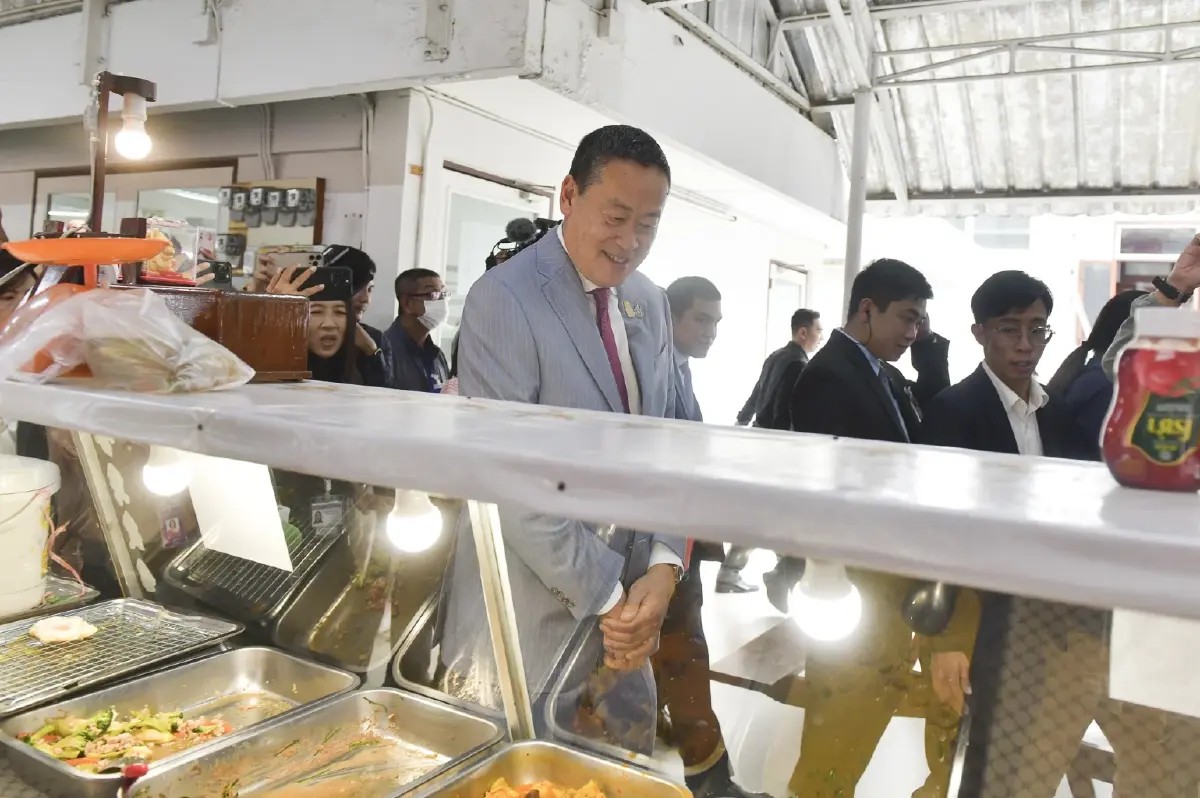"นายกฯ" แวะสำรวจร้านอาหารทำเนียบรัฐบาล "แม่ค้า" โอดสินค้าแพงขึ้นทุกอย่าง