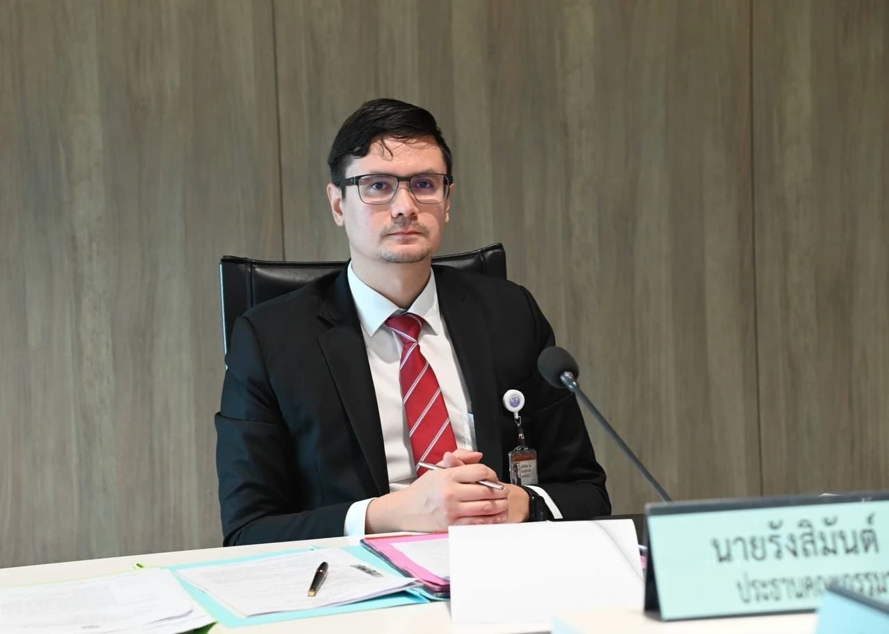 เปิดเซฟ "รังสิมันต์ โรม"  สส. พรรคก้าวไกล ทรัพย์สินกำลังดี รวย 12.8 ล้านบาท