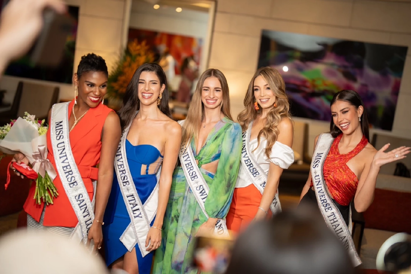 แอนโทเนีย โพซิ้ว อุ่นใจ เอลซัลวาดอร์ ต้อนรับอบอุ่น สวมชุดระลึกถึงย่าโม