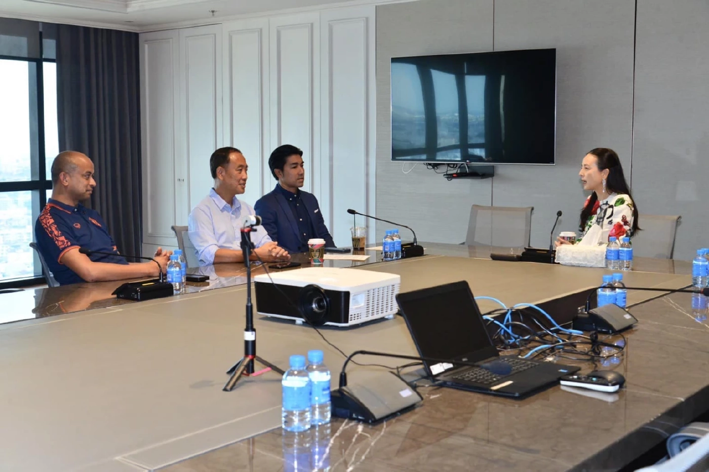 "ท่าเรือ" เปิดตัว "โค้ชอ้น" คุมทัพ-ดึง "บิ๊กแมน" นั่งผู้จัดการทีม