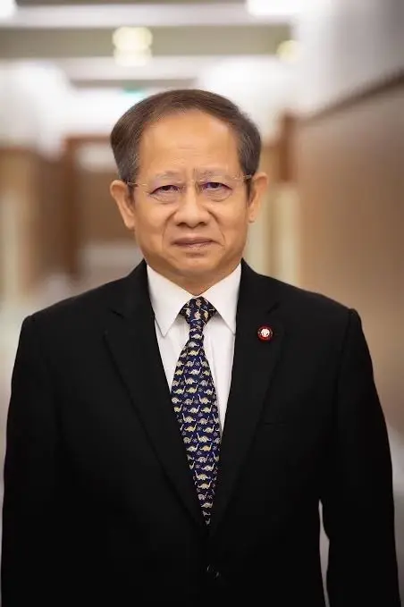 นายชูชัย วิริยะสุนทรวงศ์ ประธานศาลอุทธรณ์ในขณะนั้น