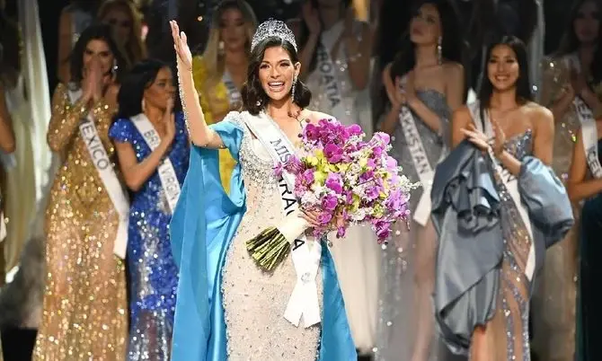 เปิดเรื่องราวชีวิตนักสู้ของสาวงามเจ้าของมงกุฎ "Miss Universe 2023"