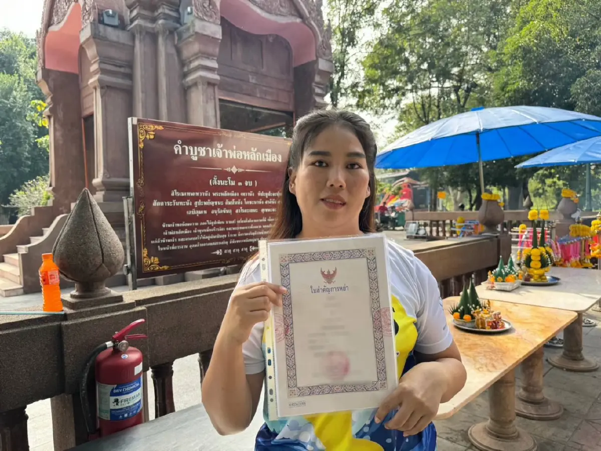 สาวกำแพงเพชร วิ่งแก้บน 20 กิโลเมตร หลังฟ้องหย่าอดีตสามีสำเร็จ