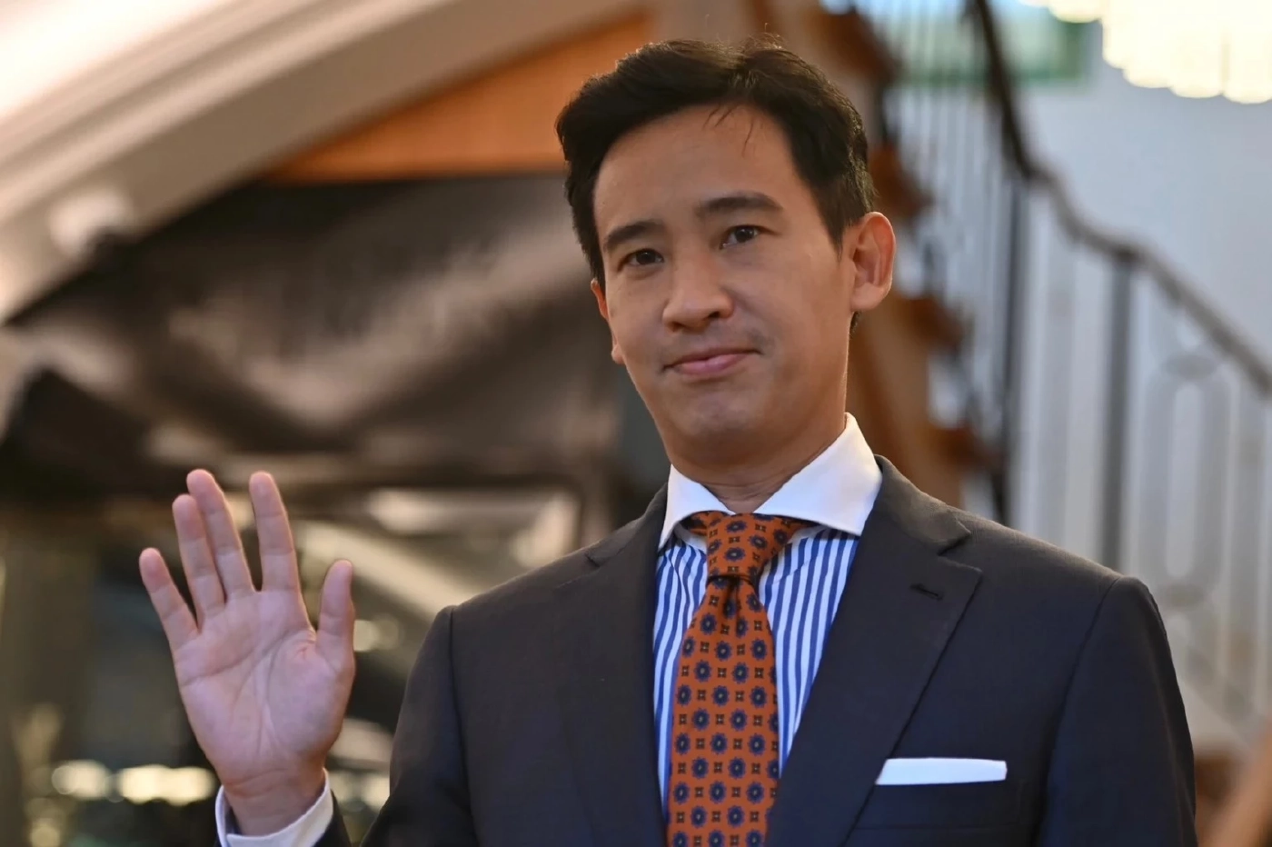 เปิดเซฟ "รังสิมันต์ โรม"  สส. พรรคก้าวไกล ทรัพย์สินกำลังดี รวย 12.8 ล้านบาท