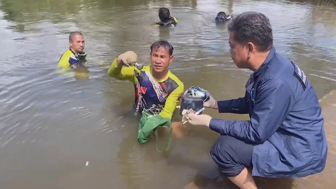ตำรวจสระแก้วส่งชุดประดาน้ำงมหลักฐาน คลี่ปมรถปลัดตกฝายดับ