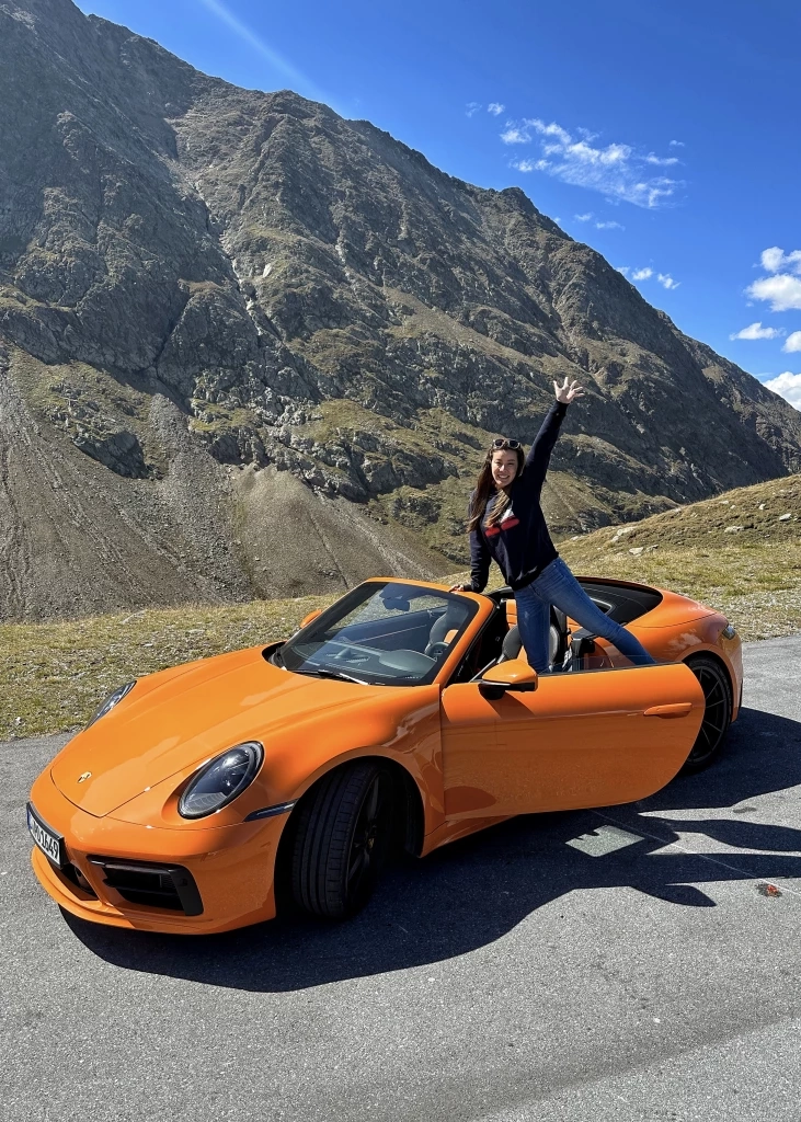 ไม่ธรรมดา "หวานหวาน อรุณณภา" นางฟ้าติดสปีดร่วมงานปอร์เช่ซิ่ง  911 ตะลุยยุโรป